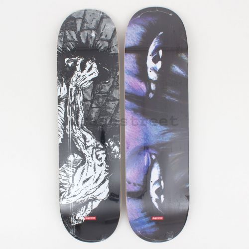 The Crow Skateboard in Set of 2
